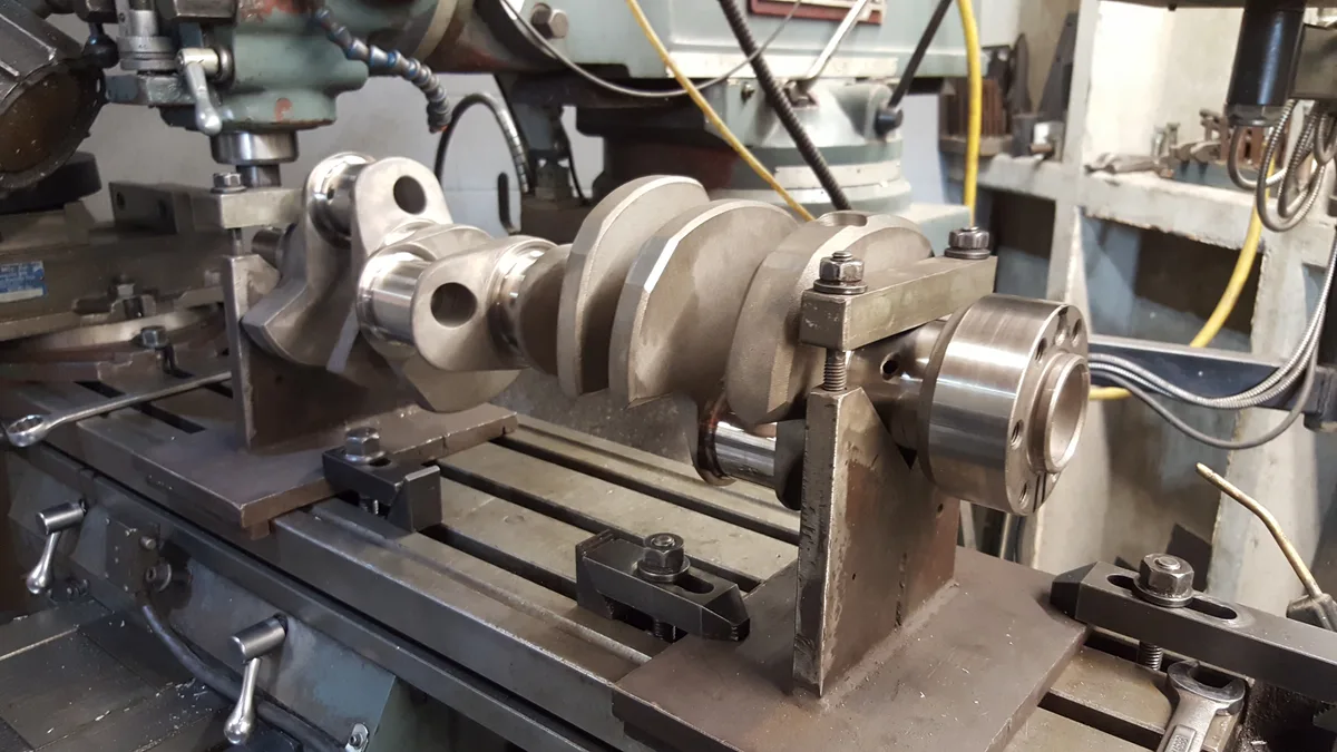 close-up inspection of crankshaft keyway and snout surface