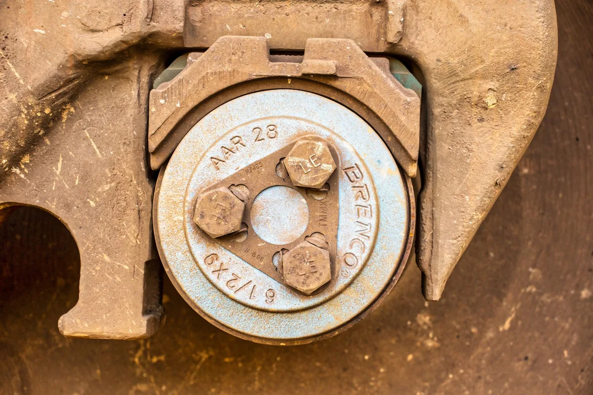 universal bearing puller
